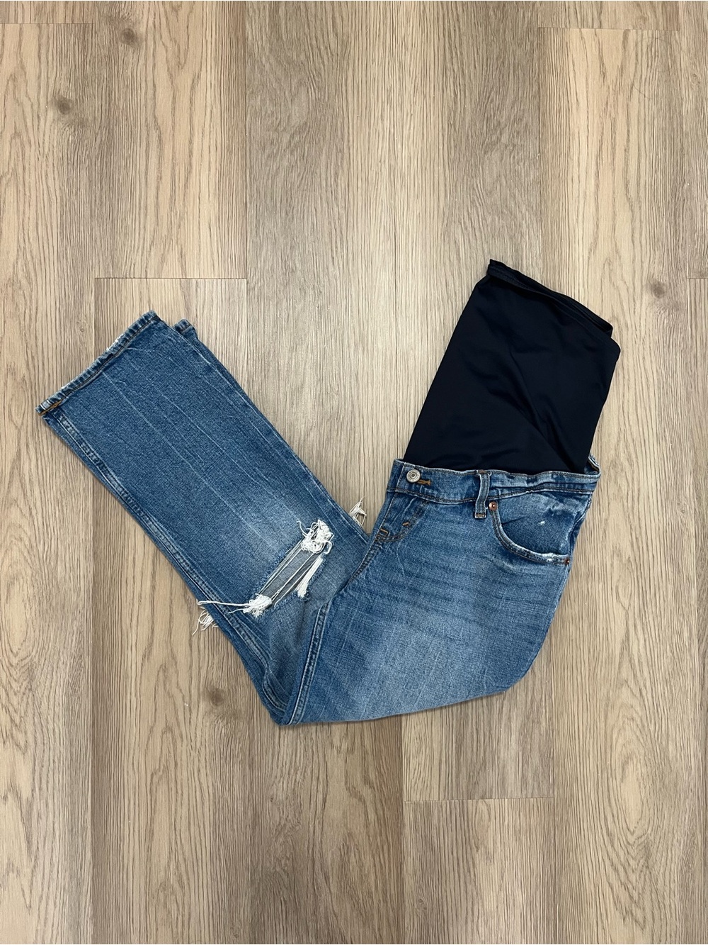Abercrombie & Fitch Maternity Ankle Straight Distressed Jeans Size 29/8S